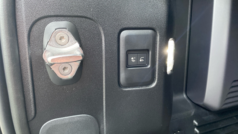 Land Rover Defender 4.4 P635 Octa 110 5dr Auto Petrol Estate